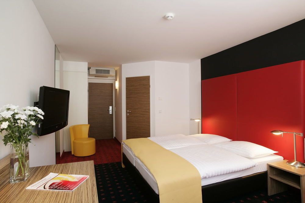 Senator Hotel Вена Номер фото