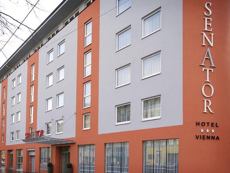 Senator Hotel Вена Экстерьер фото